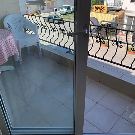Cizmeci アパートホテル Çeşme