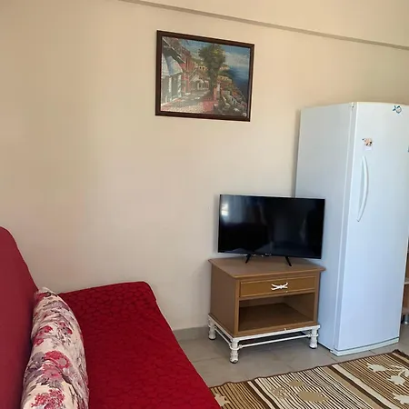 Cizmeci * Çeşme