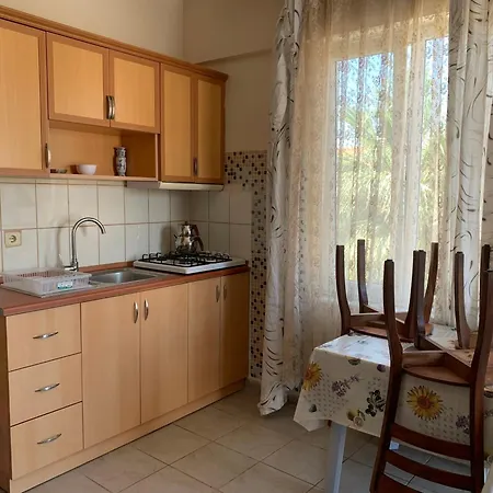 Cizmeci Apart Otel *