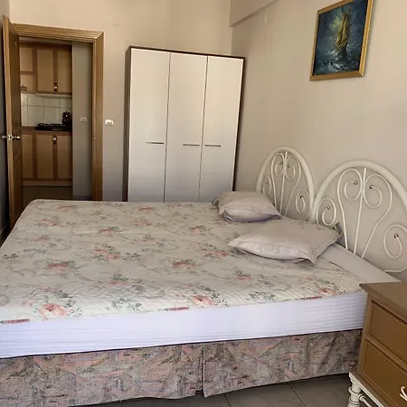 Cizmeci * Cesme